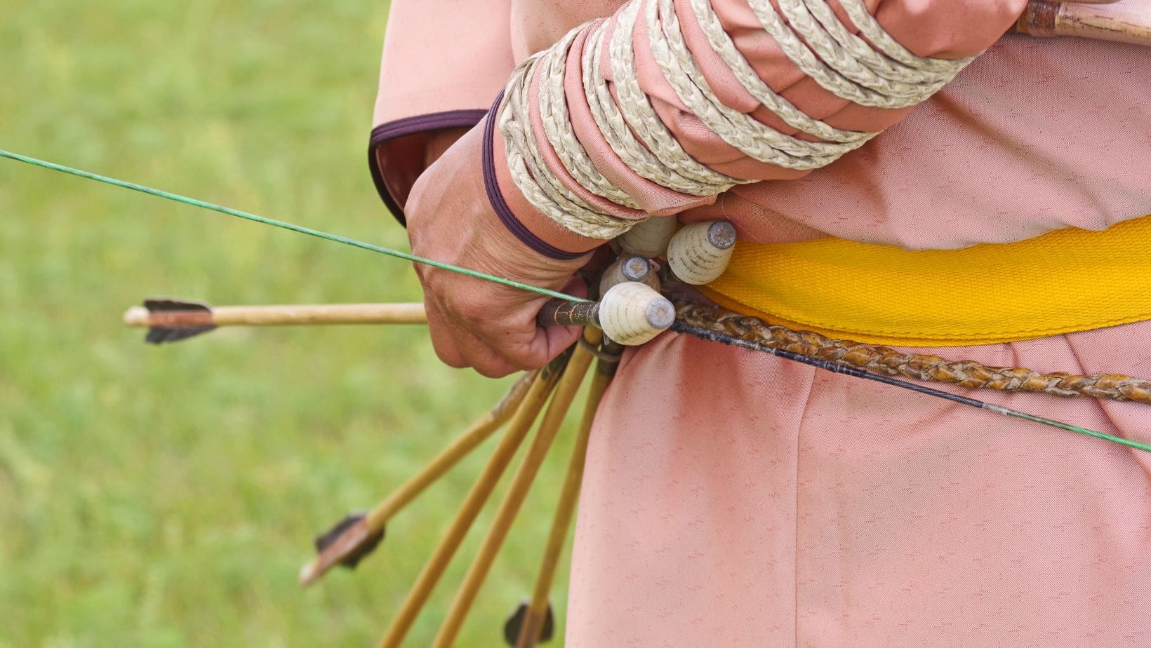 How To Shoot A Mongolian Bow Explained Archery Explained