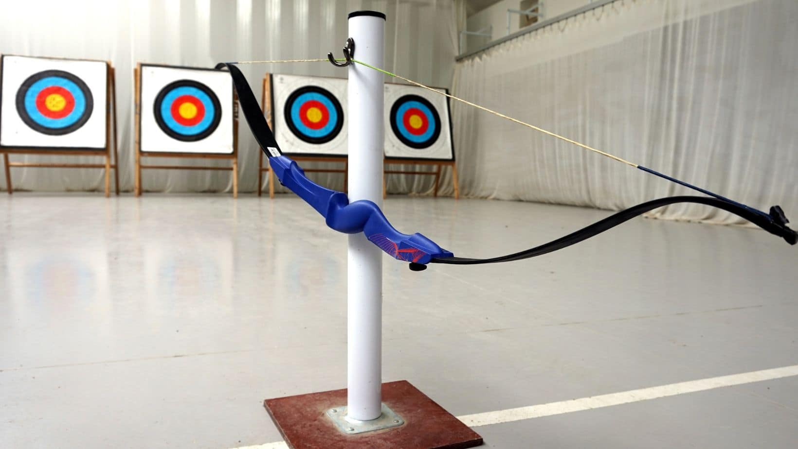 How To Hang A Bow? All Bow Types Explained